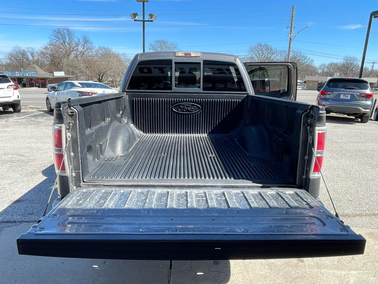 Ford F-150 Lariat SuperCrew 5.5-ft. Bed 4WD 2011