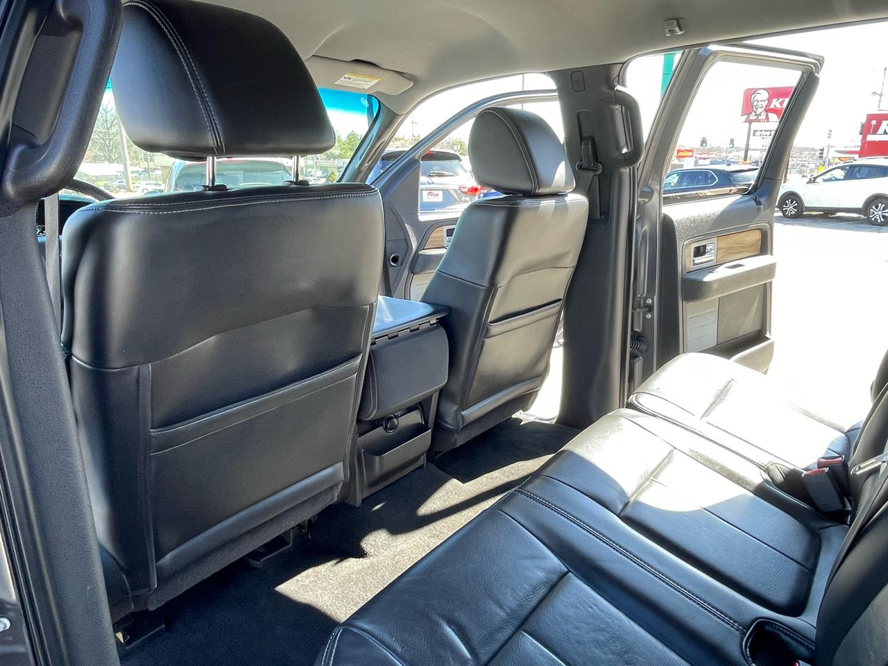 Ford F-150 Lariat SuperCrew 5.5-ft. Bed 4WD 2011