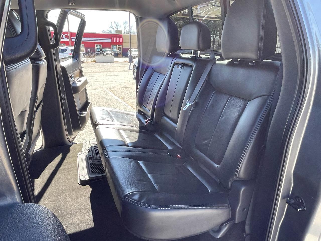 Ford F-150 Lariat SuperCrew 5.5-ft. Bed 4WD 2011