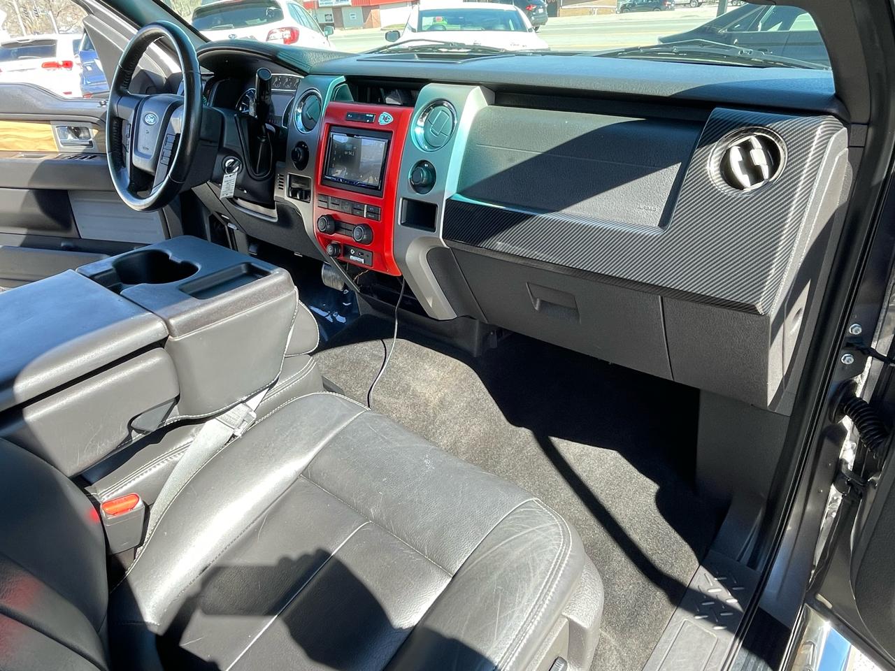 Ford F-150 Lariat SuperCrew 5.5-ft. Bed 4WD 2011