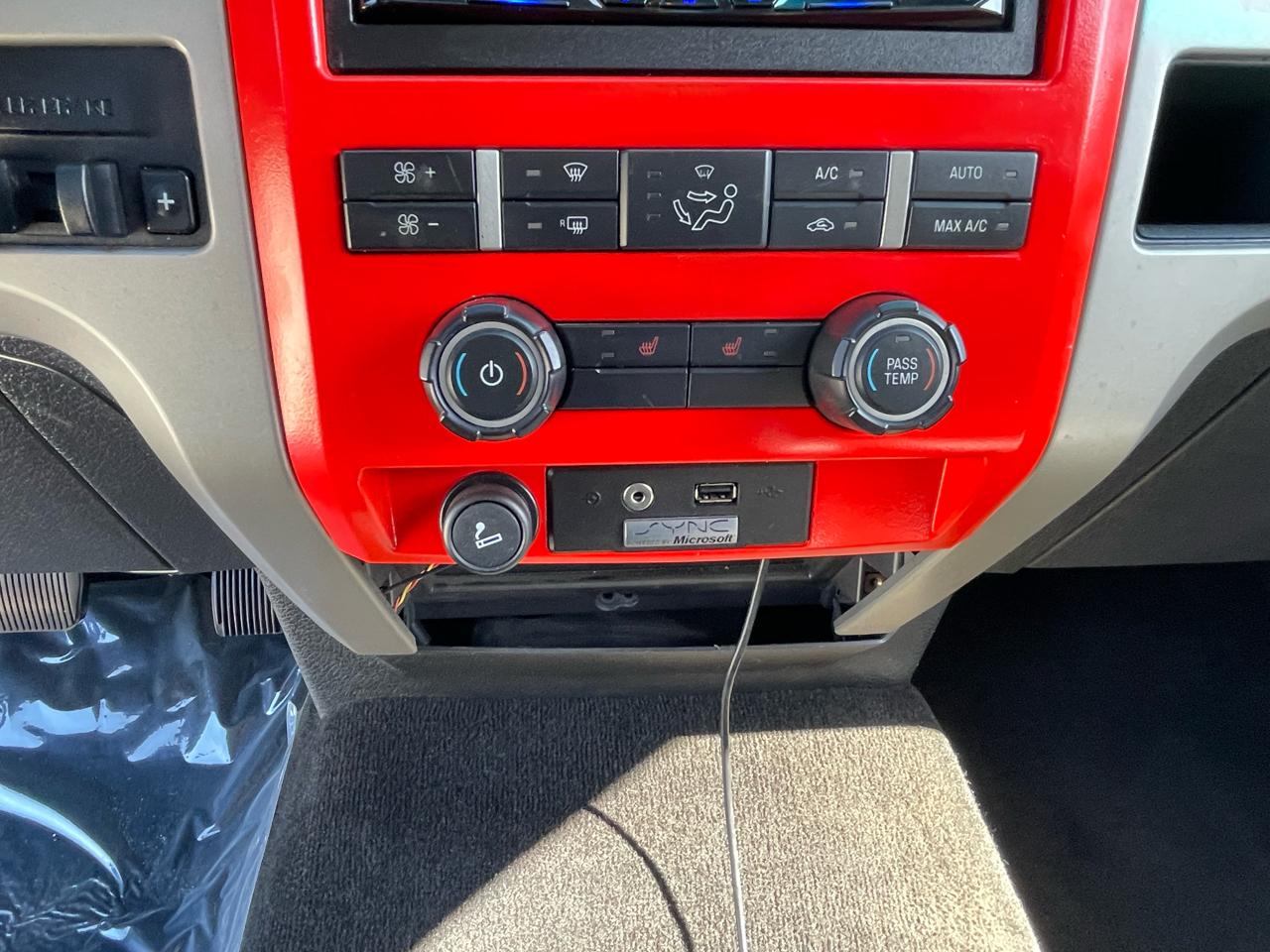 Ford F-150 Lariat SuperCrew 5.5-ft. Bed 4WD 2011