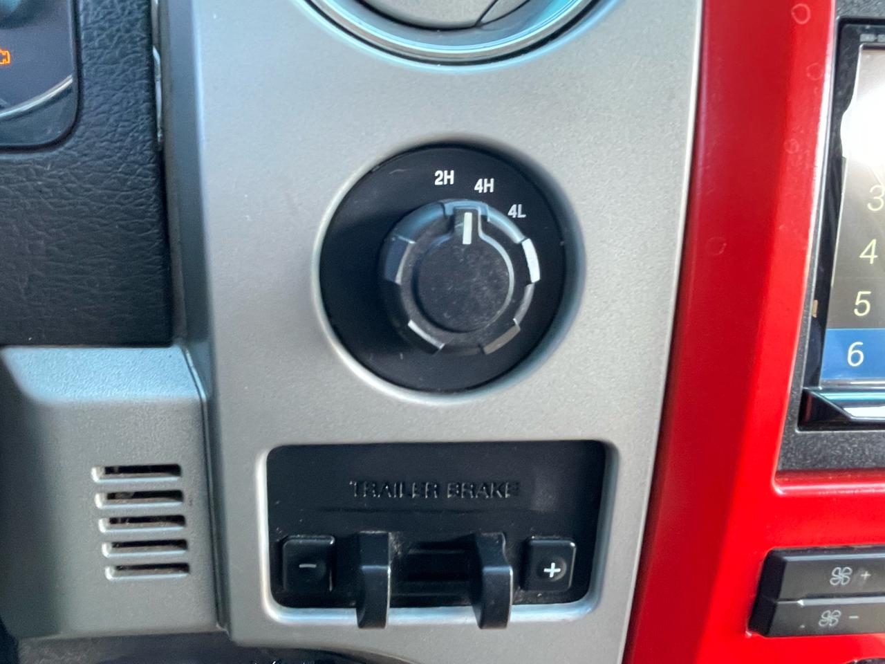 Ford F-150 Lariat SuperCrew 5.5-ft. Bed 4WD 2011