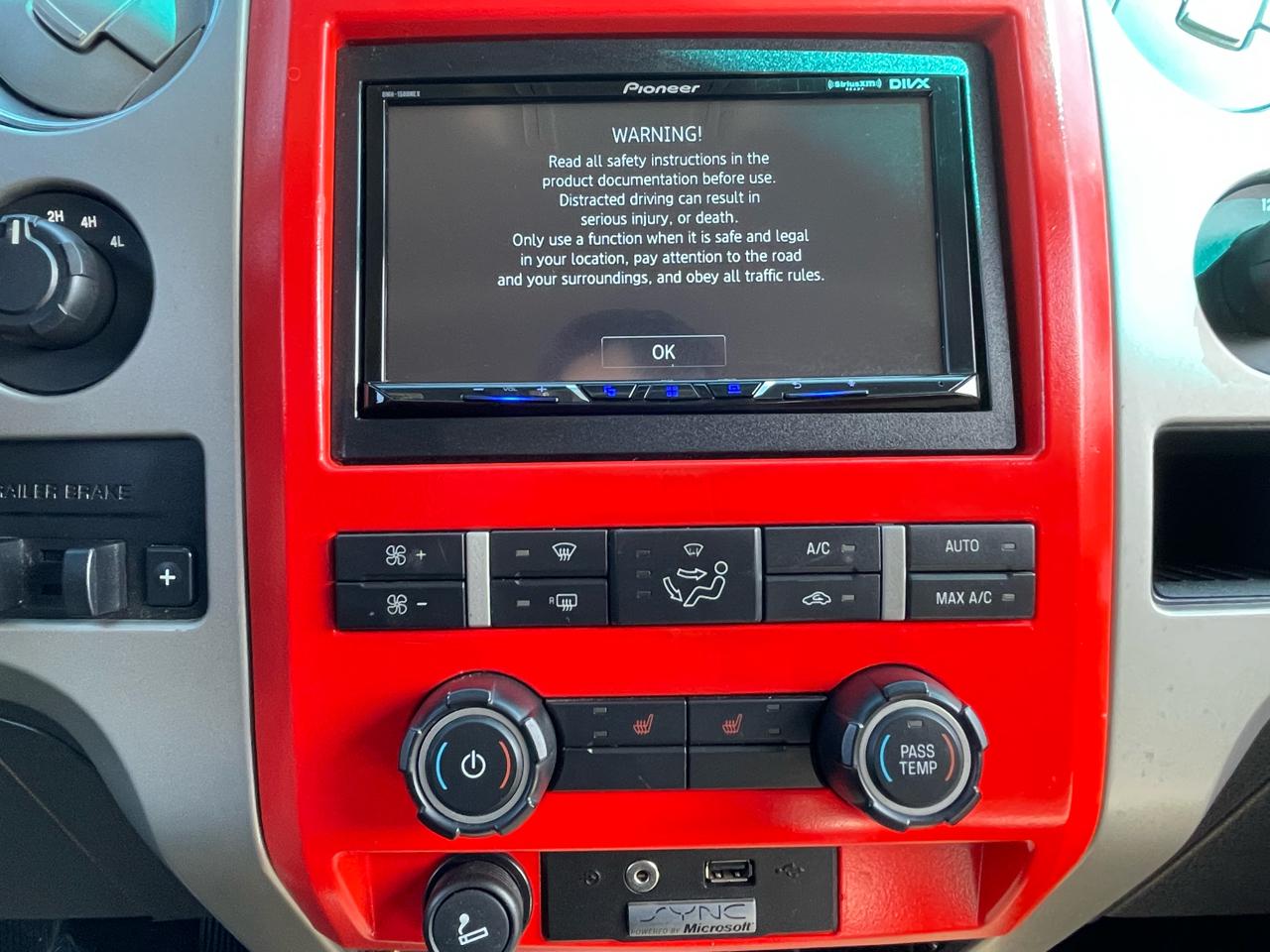 Ford F-150 Lariat SuperCrew 5.5-ft. Bed 4WD 2011