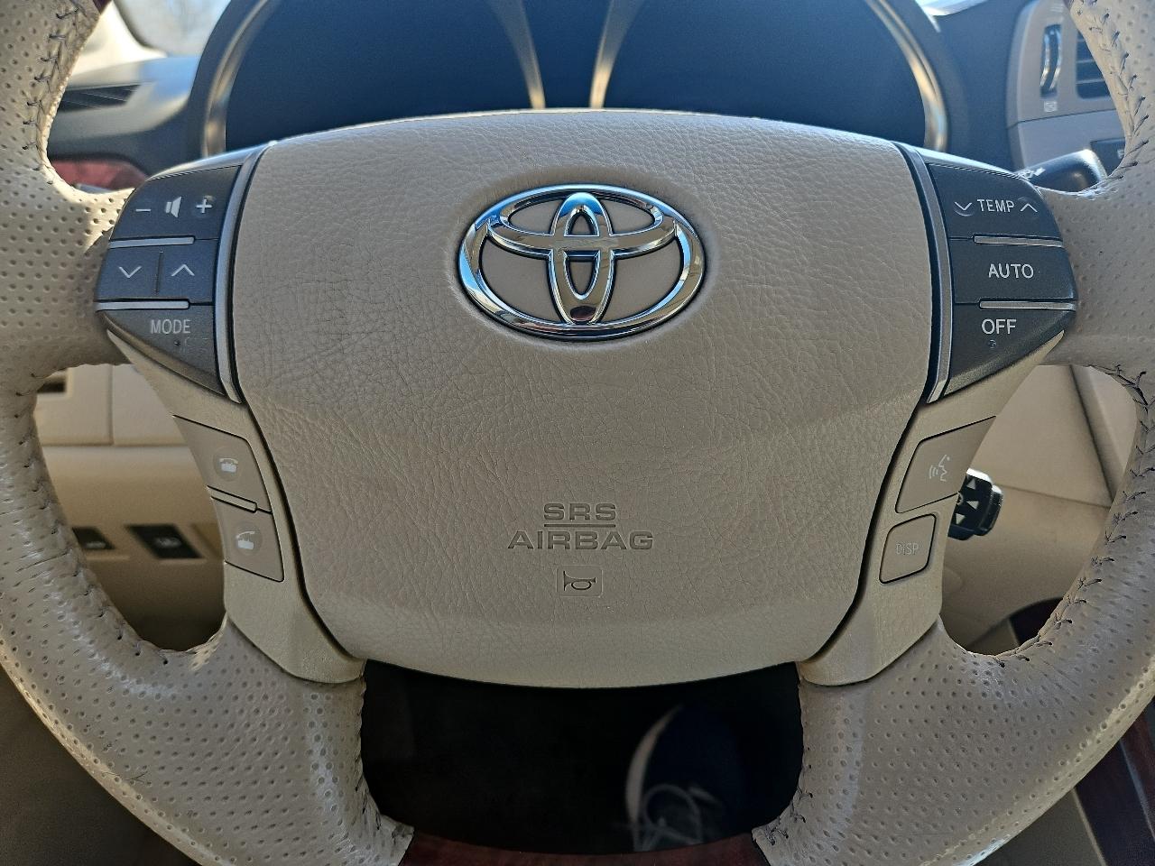 Toyota Avalon Limited 2011