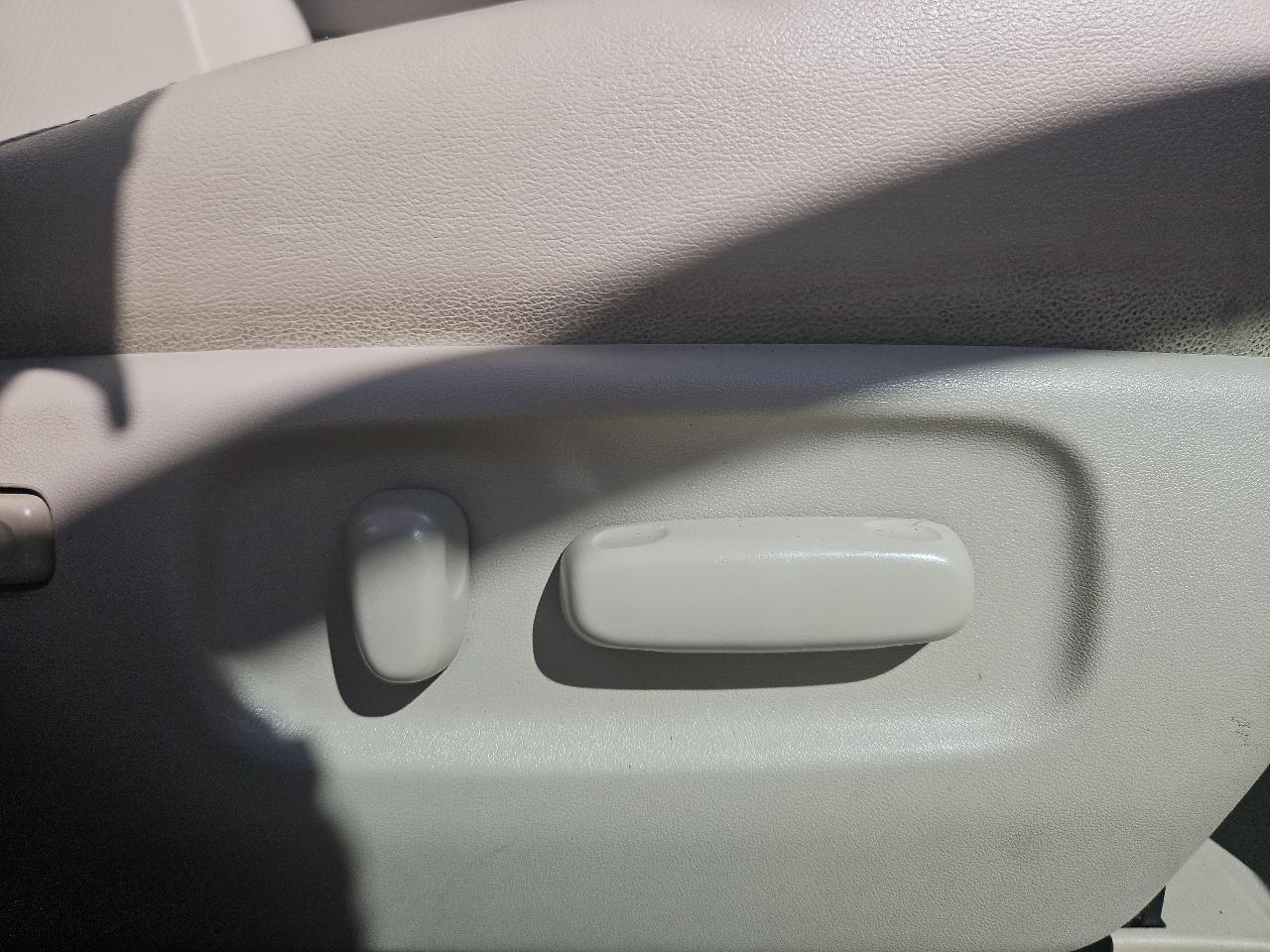 Toyota Avalon Limited 2011