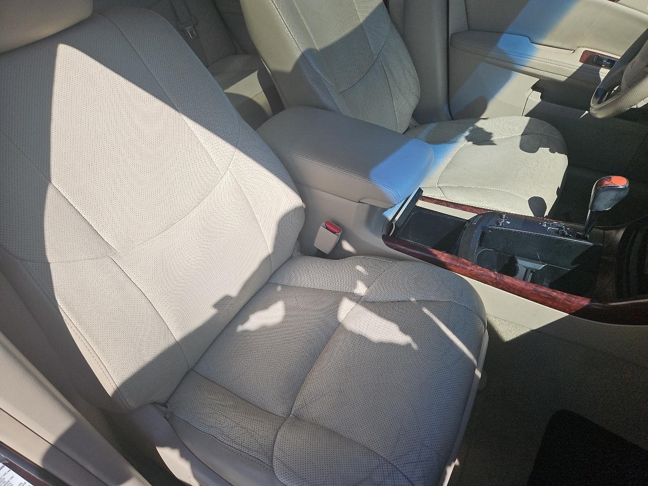 Toyota Avalon Limited 2011