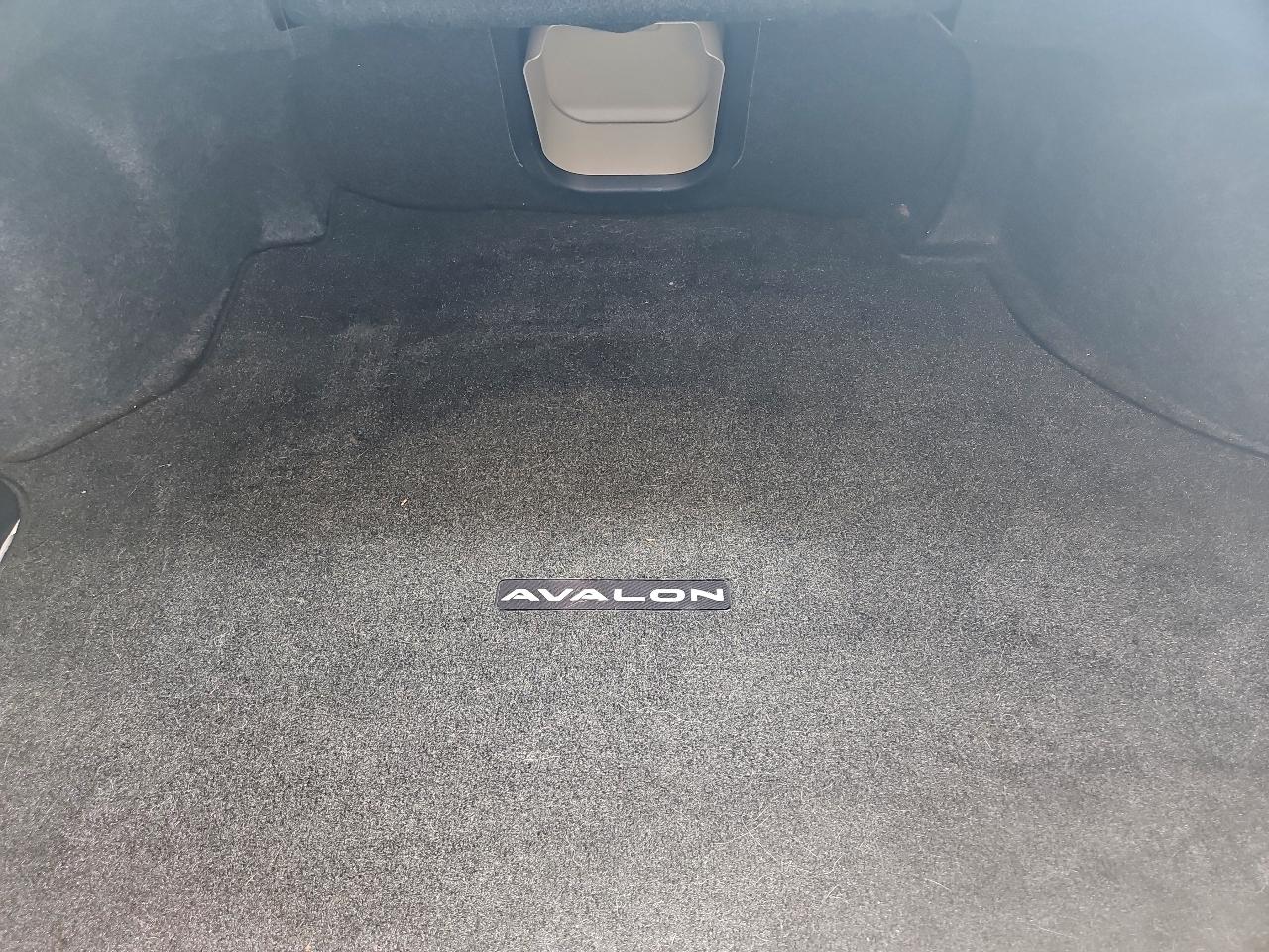 Toyota Avalon Limited 2011