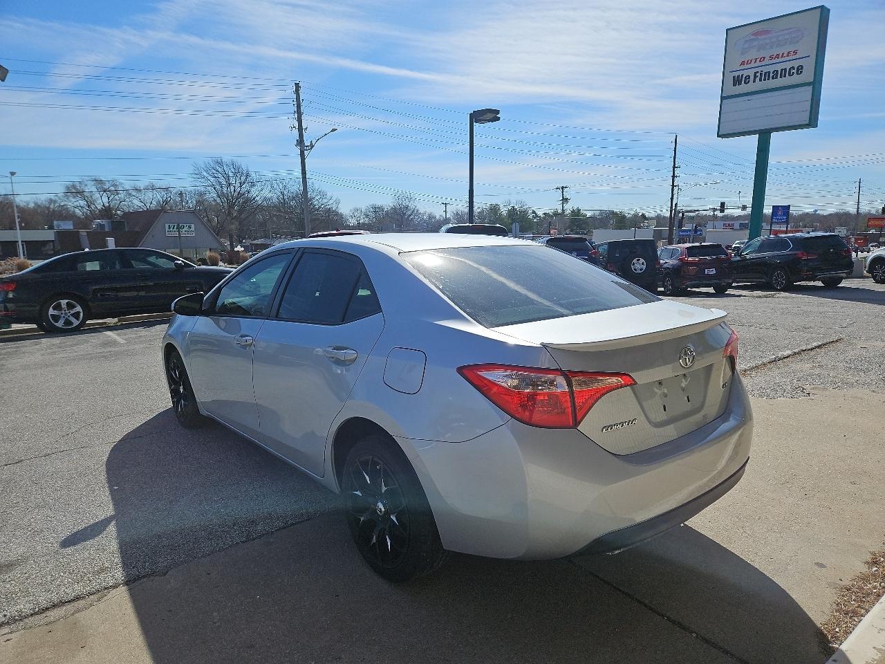 Toyota Corolla LE 2017