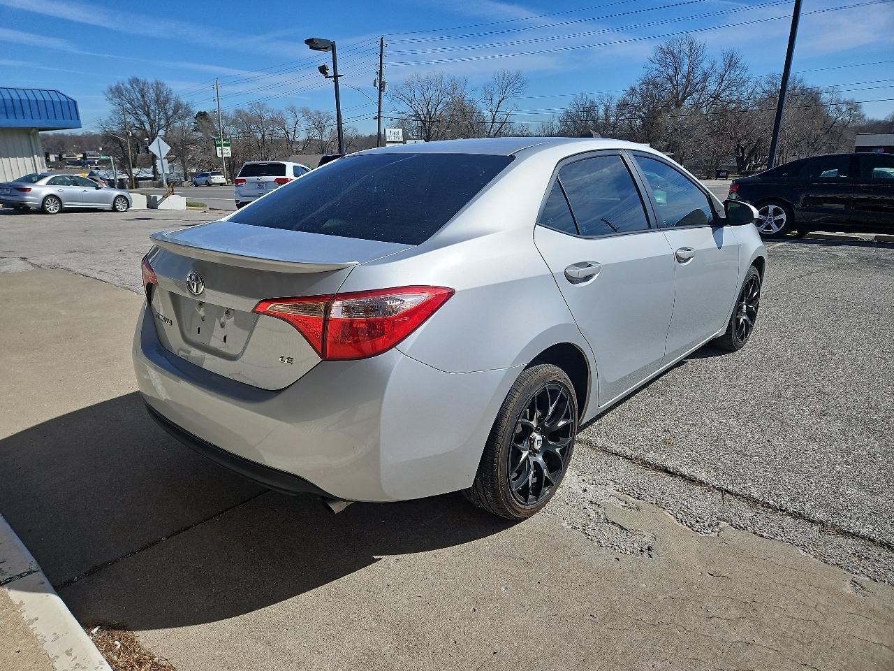 Toyota Corolla LE 2017