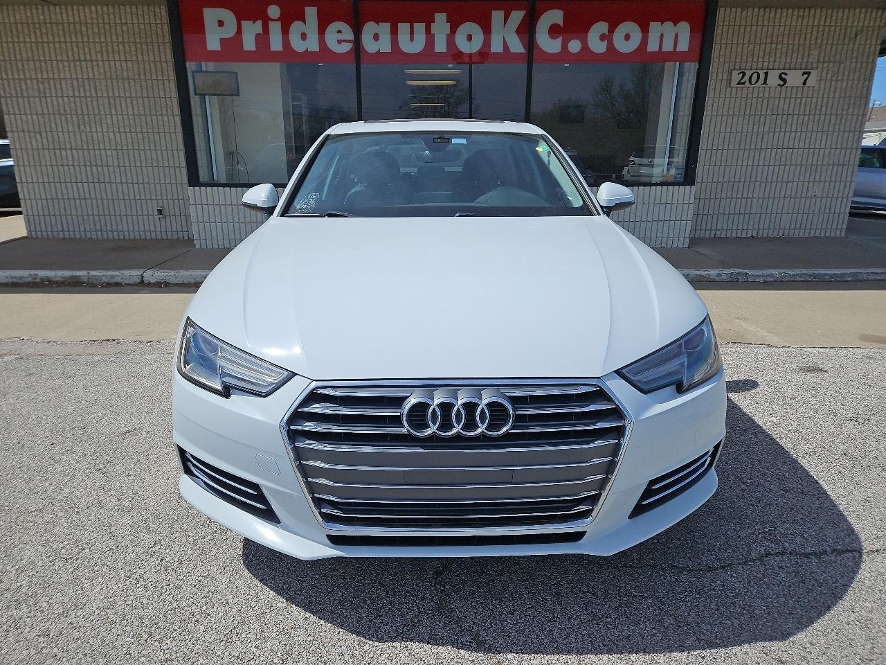 Audi A4 2.0T Premium Sedan 2017
