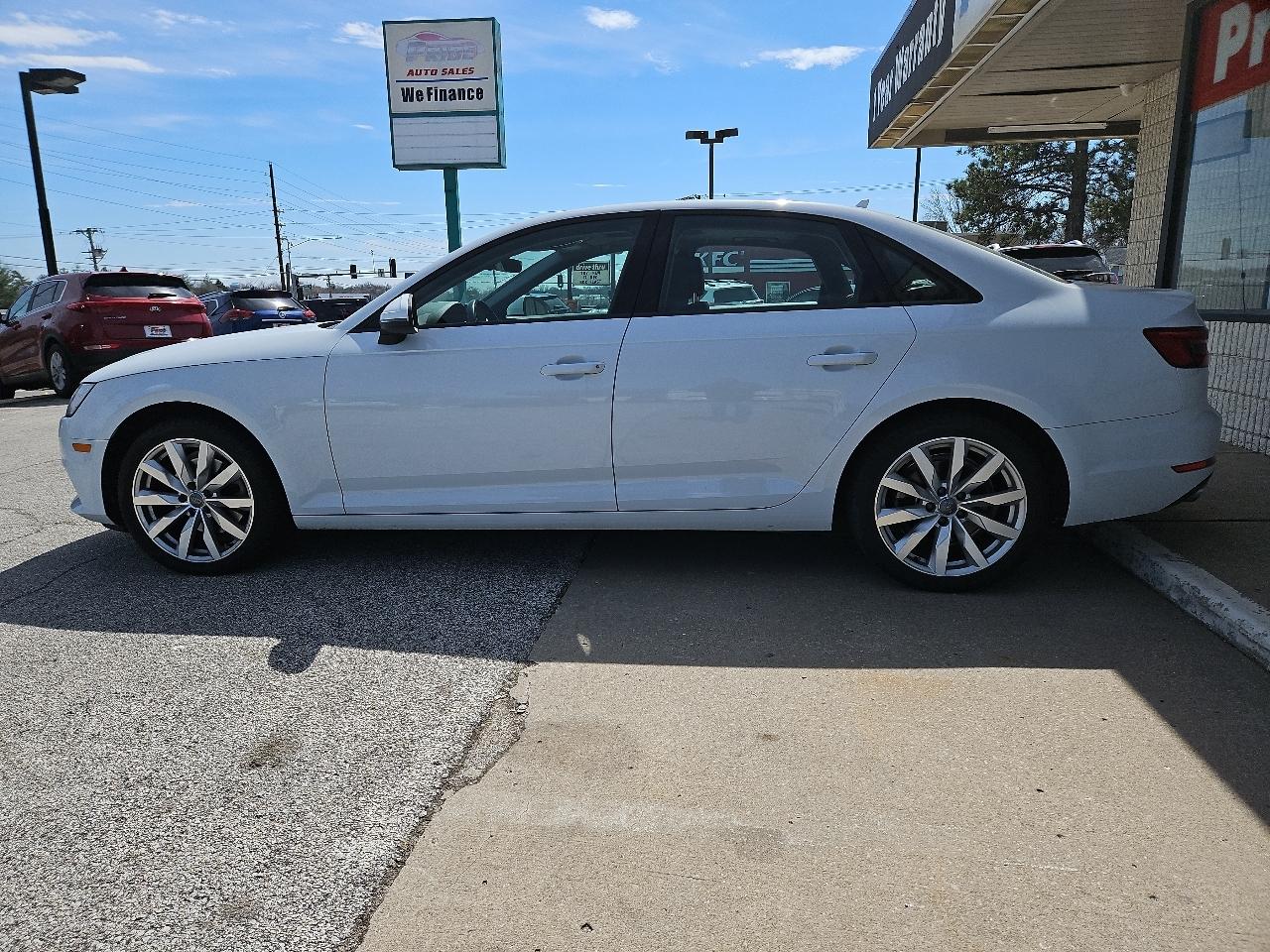 Audi A4 2.0T Premium Sedan 2017