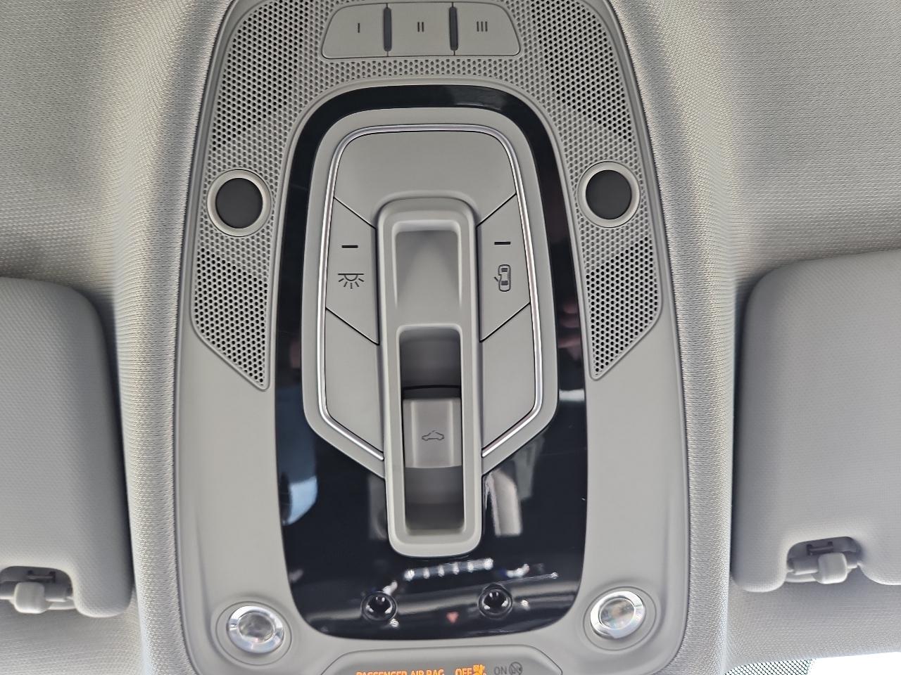 Audi A4 2.0T Premium Sedan 2017