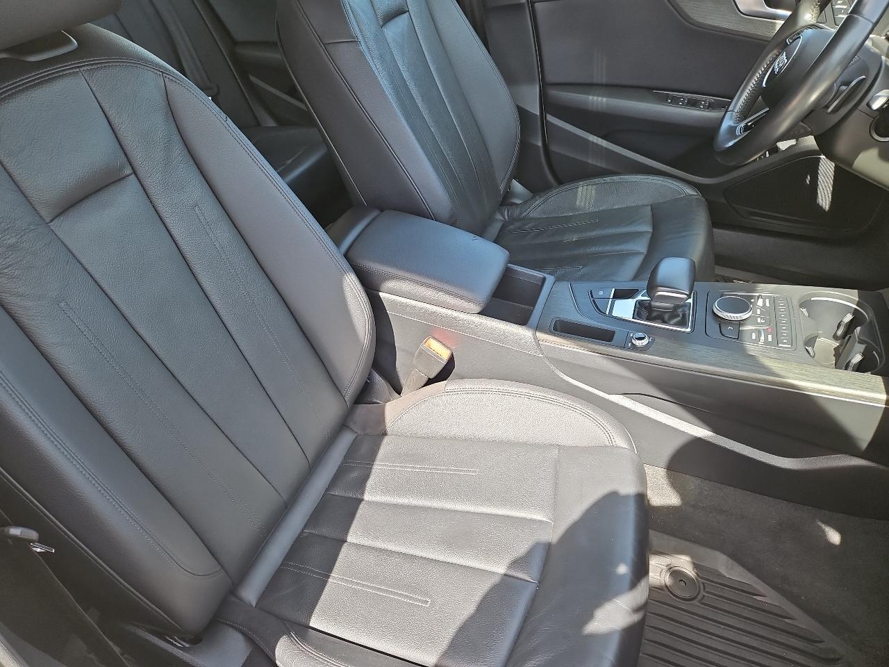 Audi A4 2.0T Premium Sedan 2017