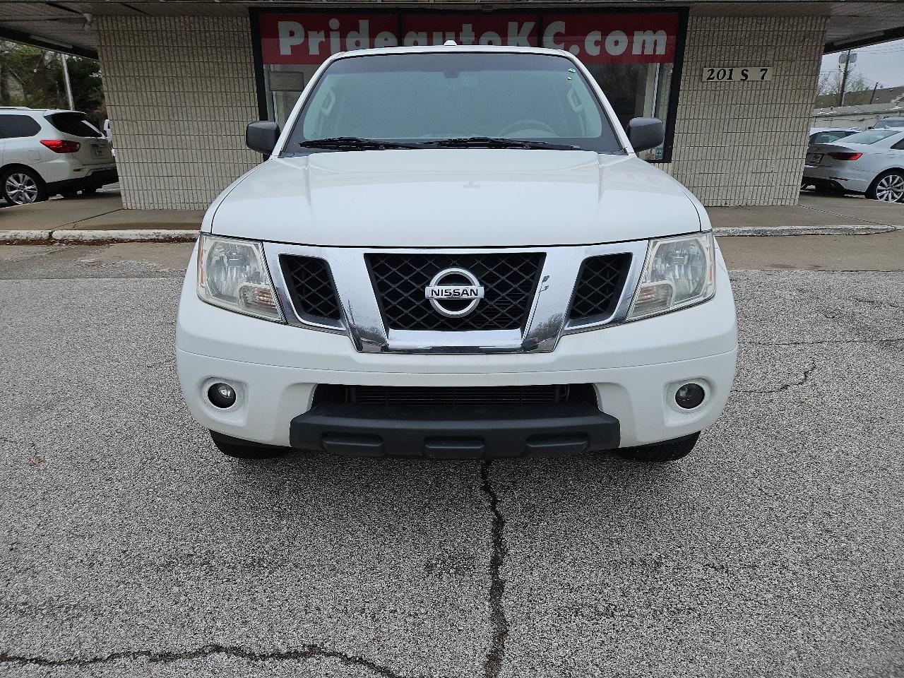 Nissan Frontier  2016
