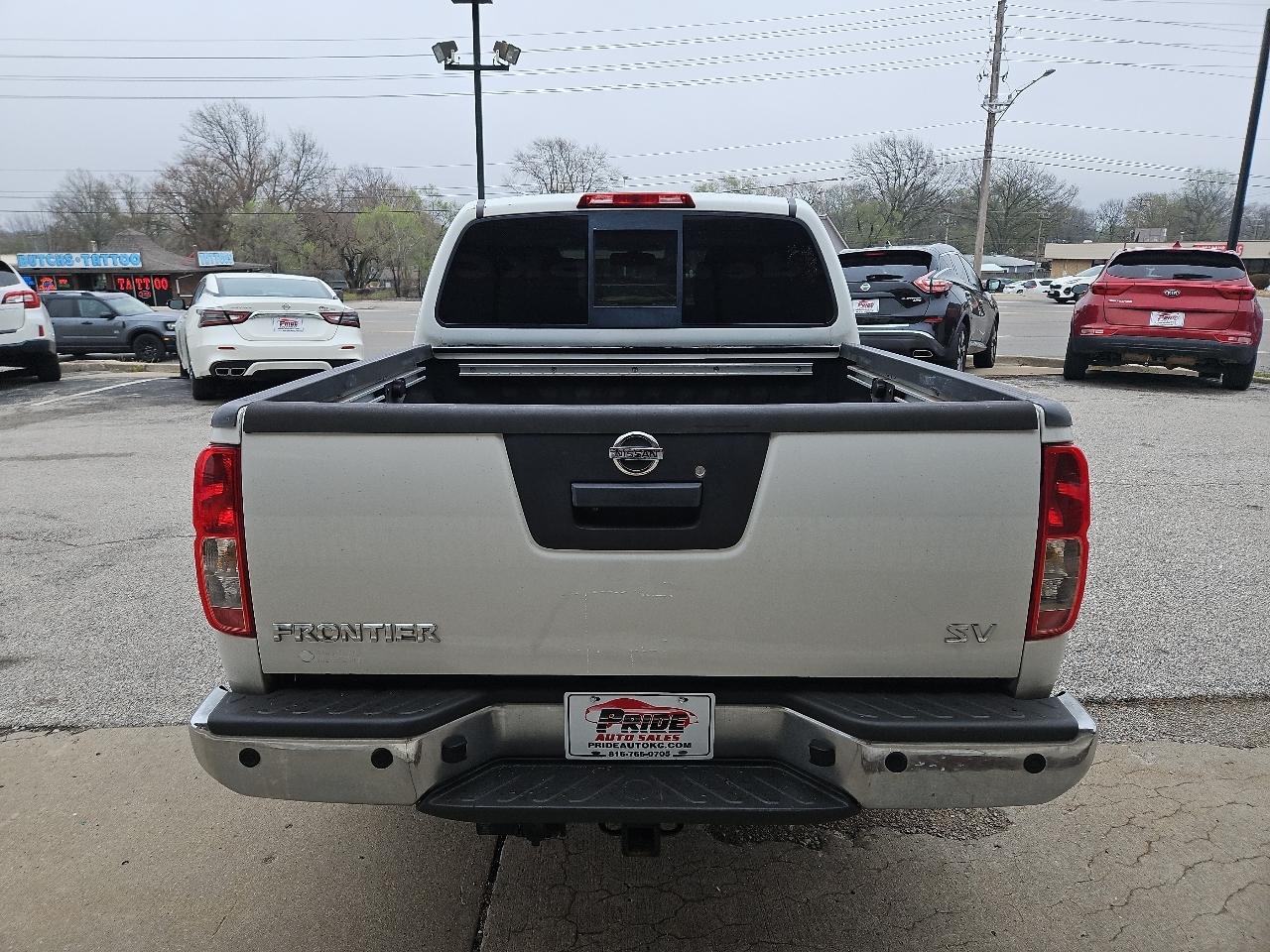Nissan Frontier  2016