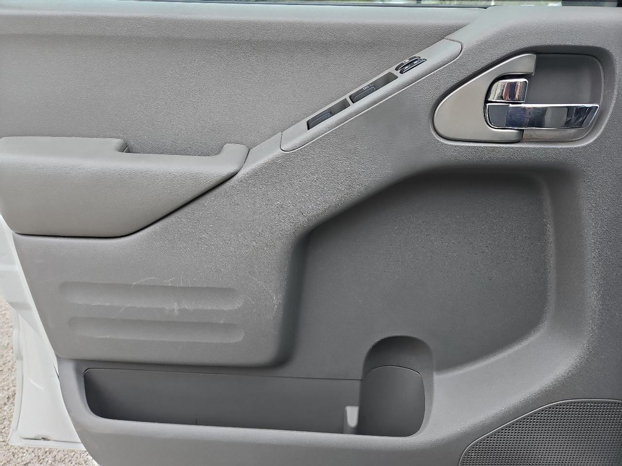 Nissan Frontier  2016