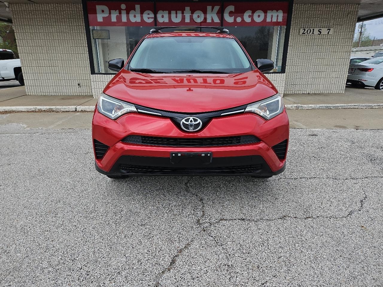Toyota RAV4 LE 2016