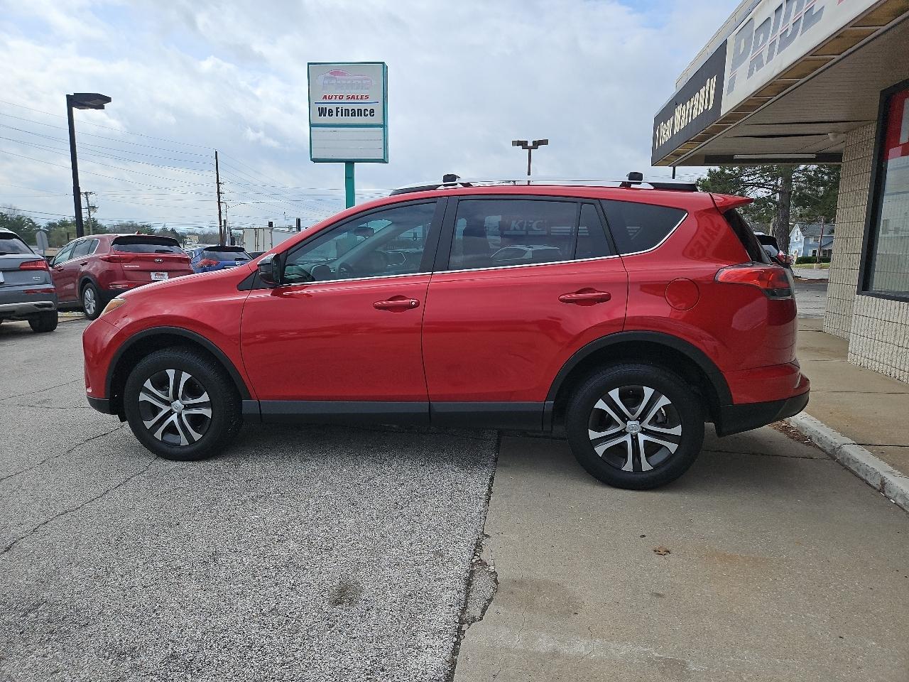 Toyota RAV4 LE 2016