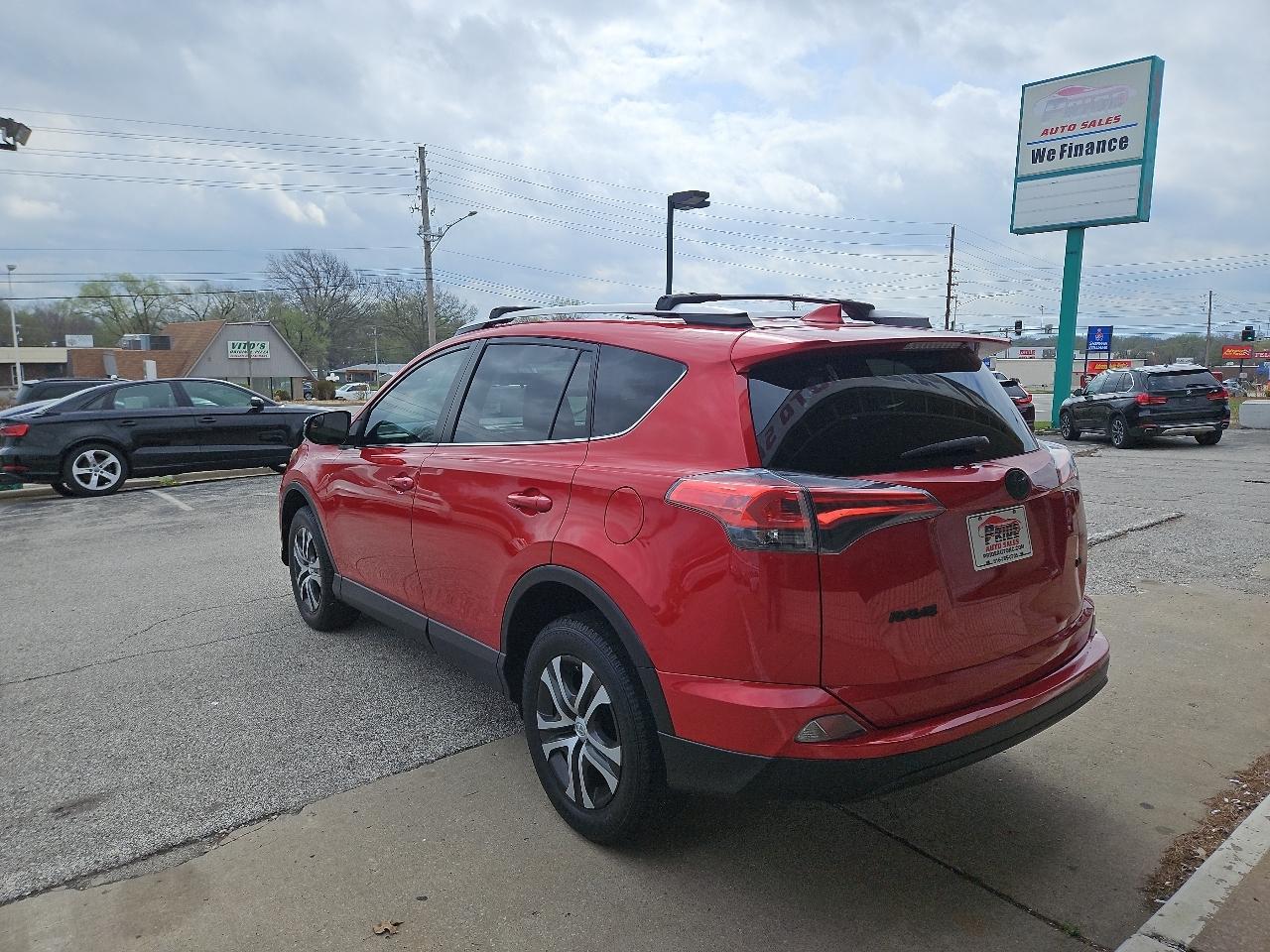 Toyota RAV4 LE 2016