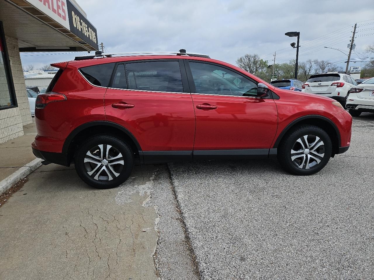 Toyota RAV4 LE 2016