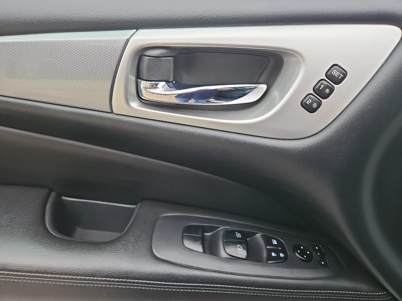 Nissan Pathfinder Platinum 4WD 2018