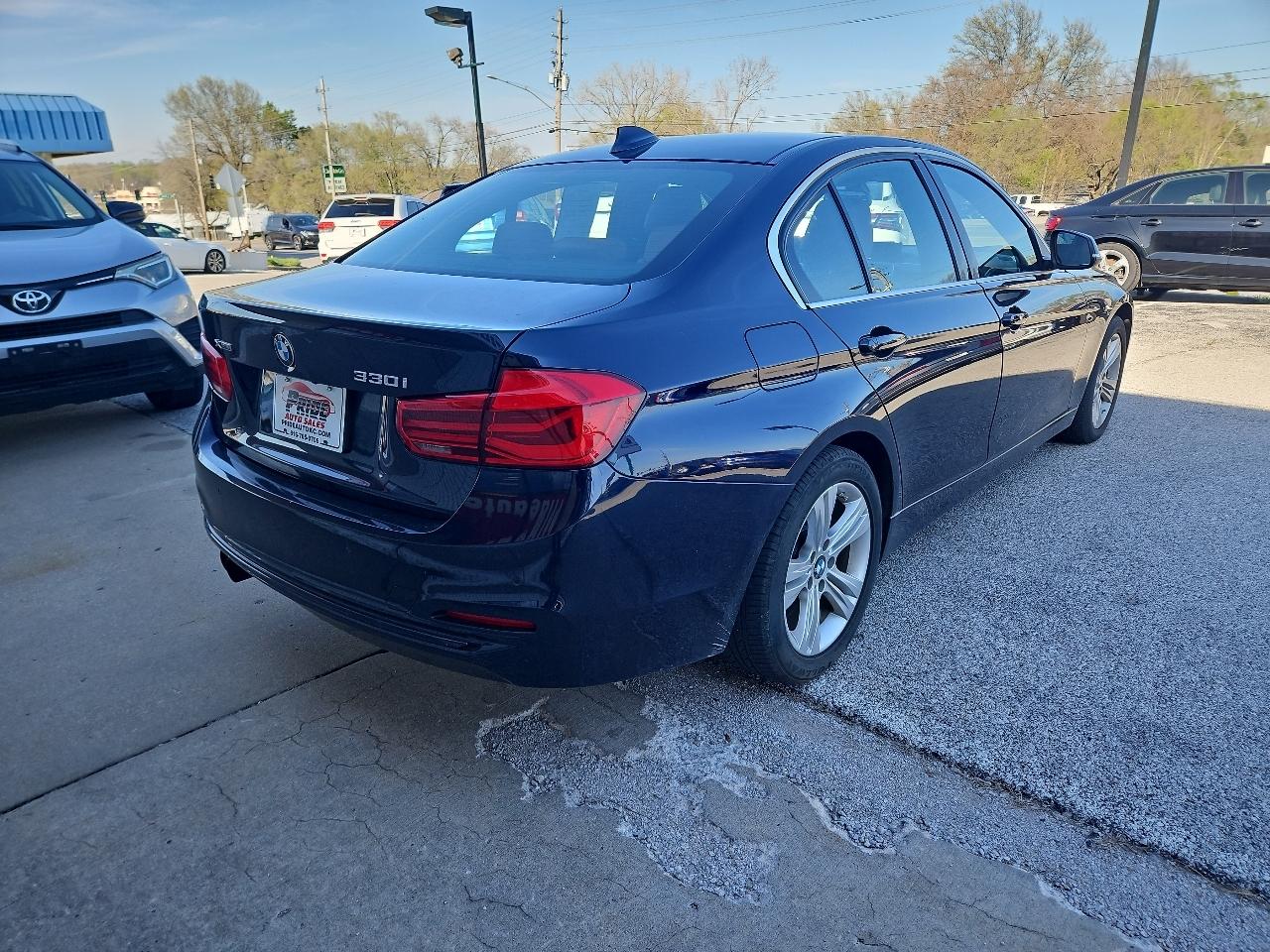 BMW 3-Series 330i xDrive 2017