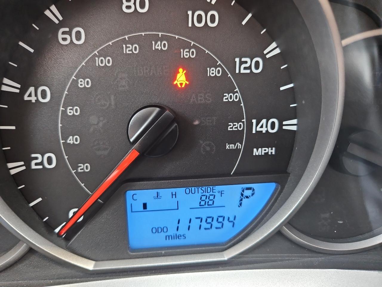 Toyota RAV4 LE AWD 2016