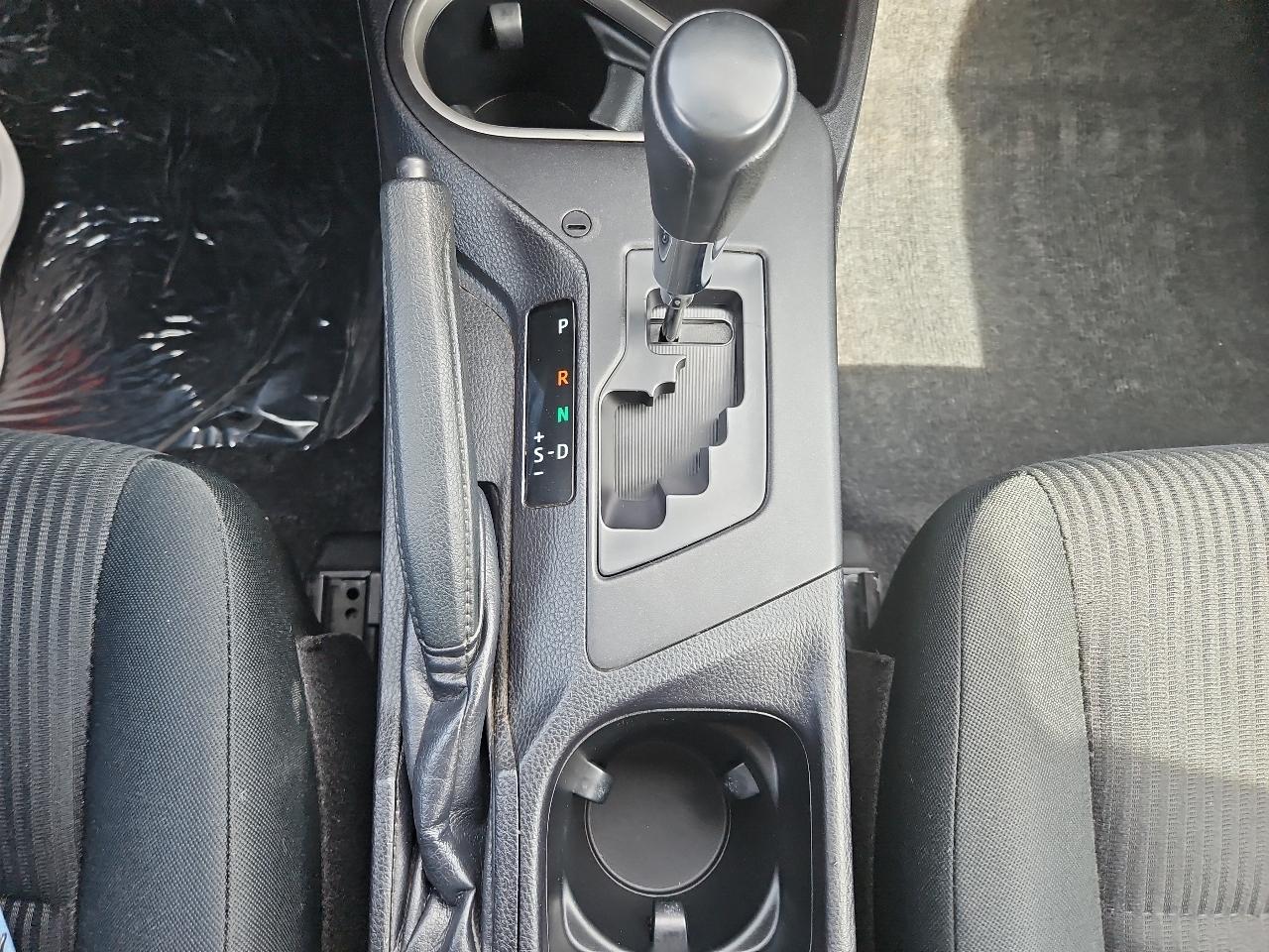 Toyota RAV4 LE AWD 2016