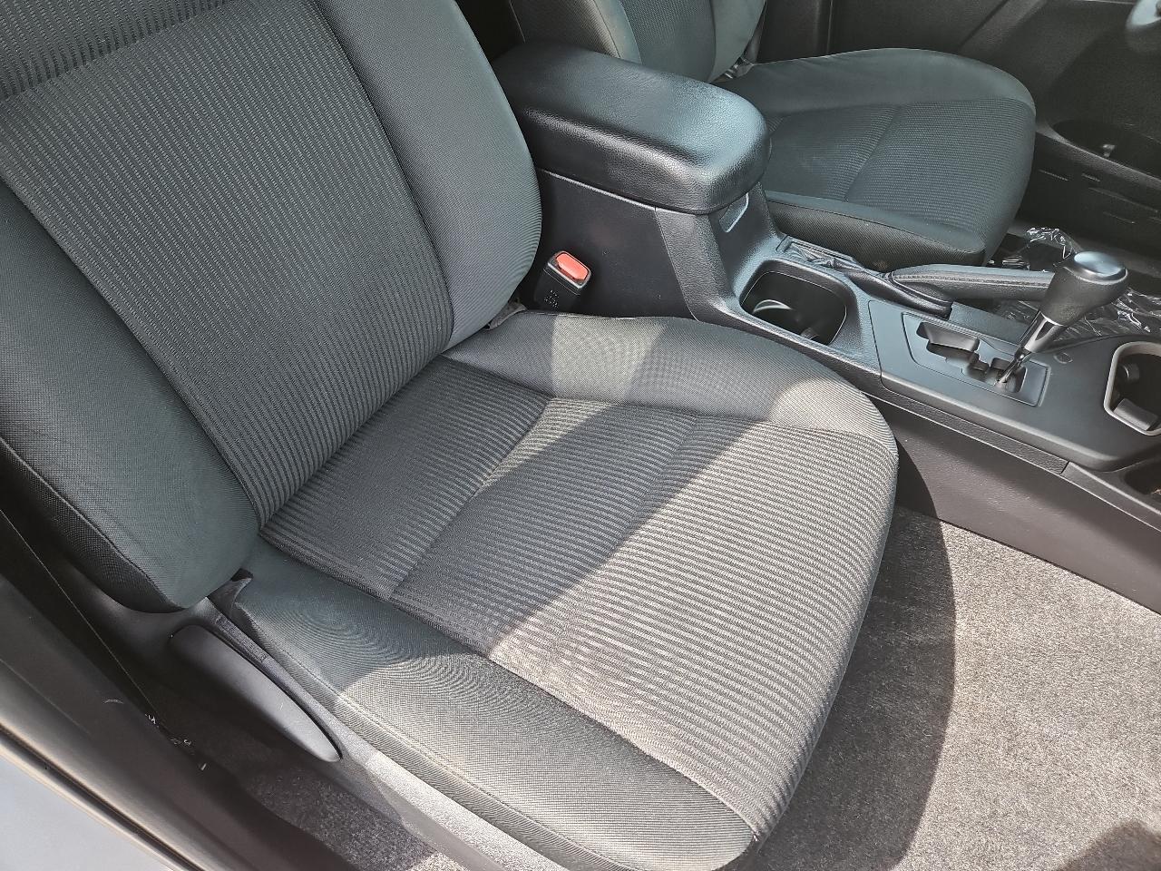 Toyota RAV4 LE AWD 2016