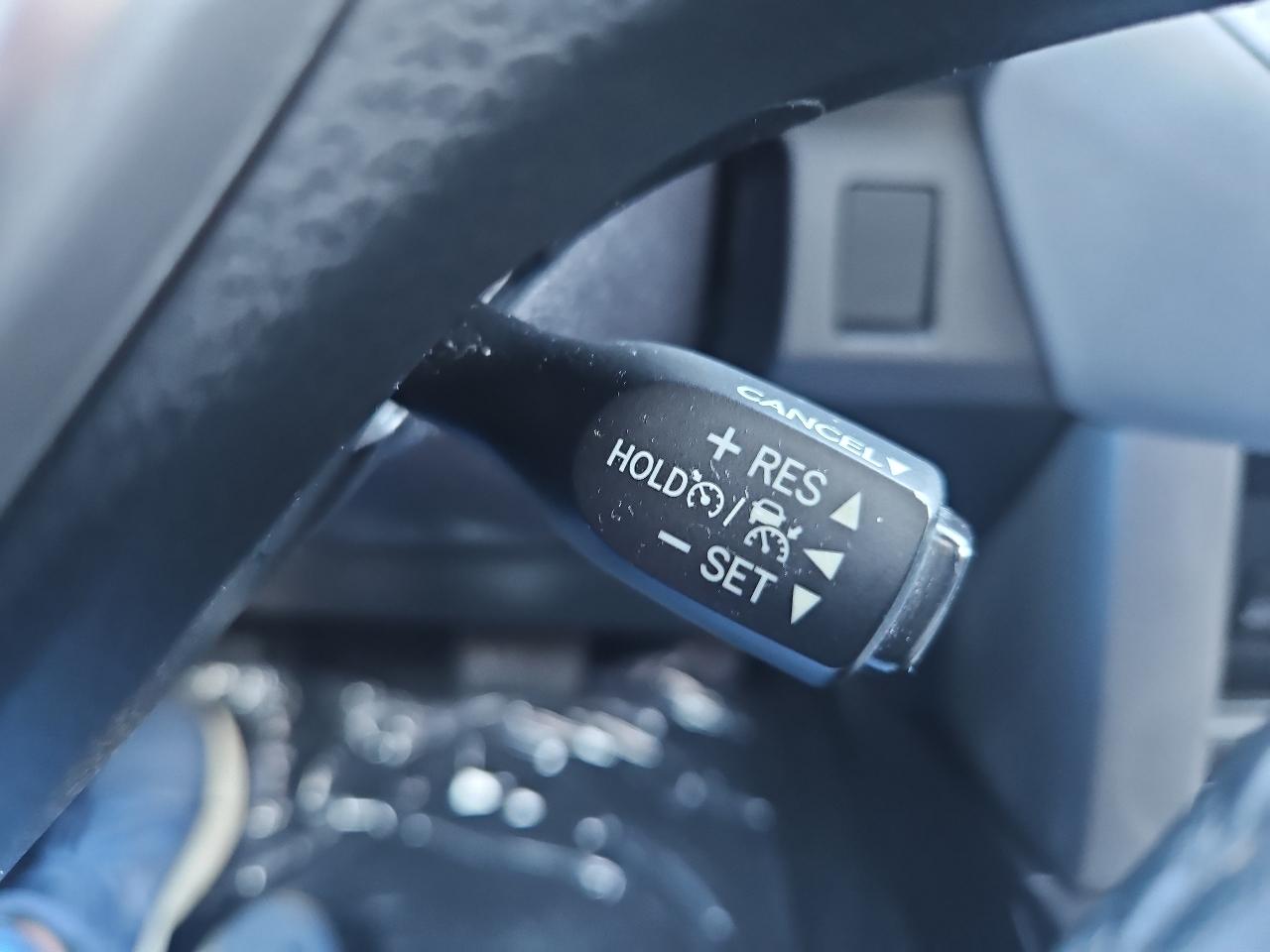 Toyota RAV4 XLE FWD 2017