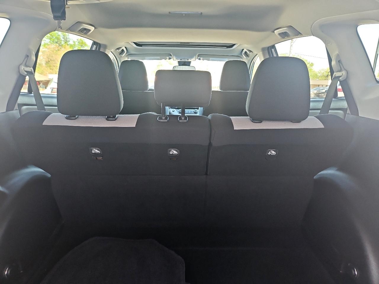 Toyota RAV4 XLE FWD 2017