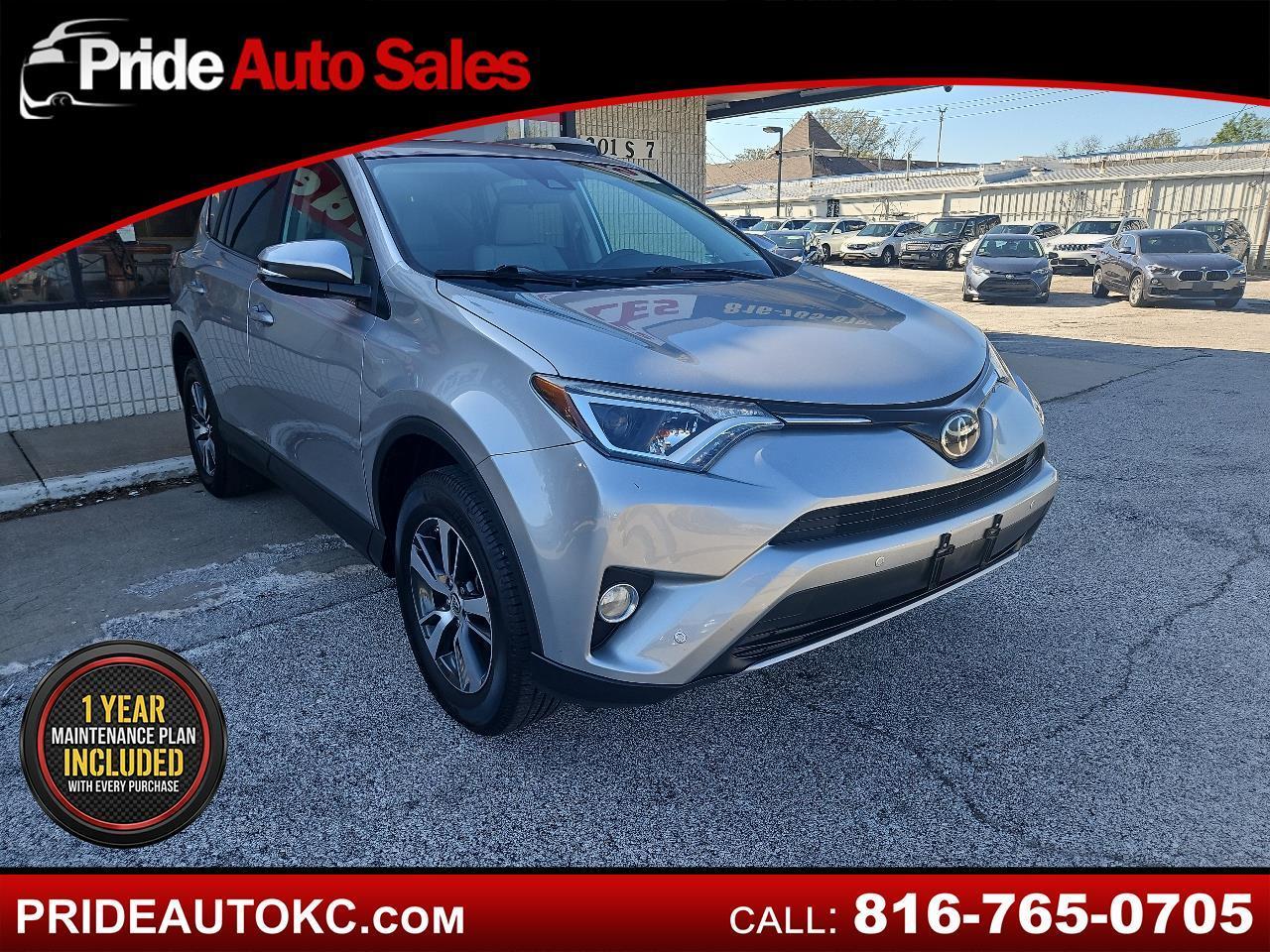 2017 Toyota RAV4 XLE's photo