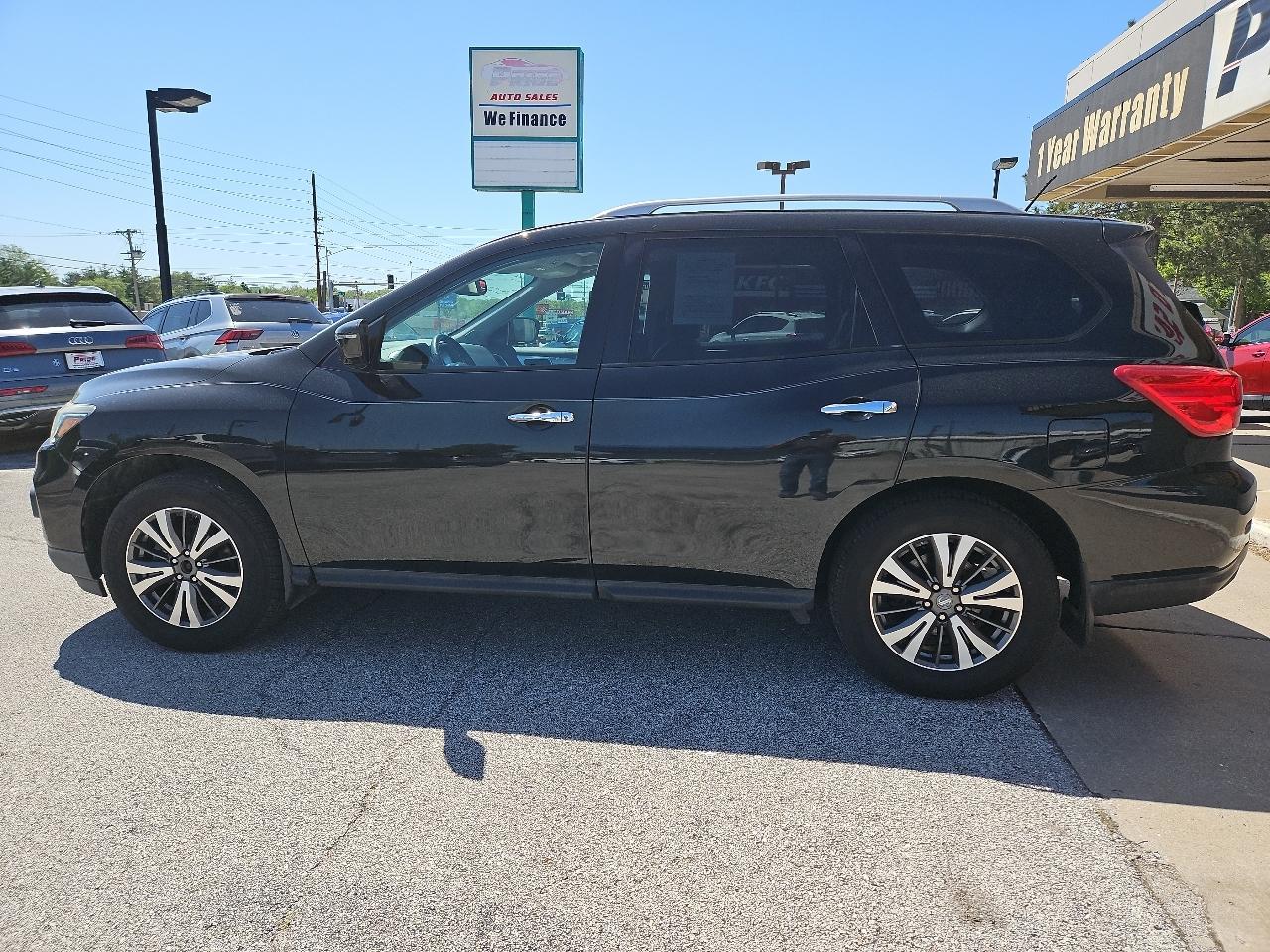 Nissan Pathfinder Platinum 4WD 2017