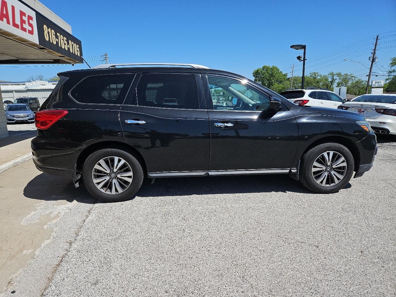 Nissan Pathfinder Platinum 4WD 2017