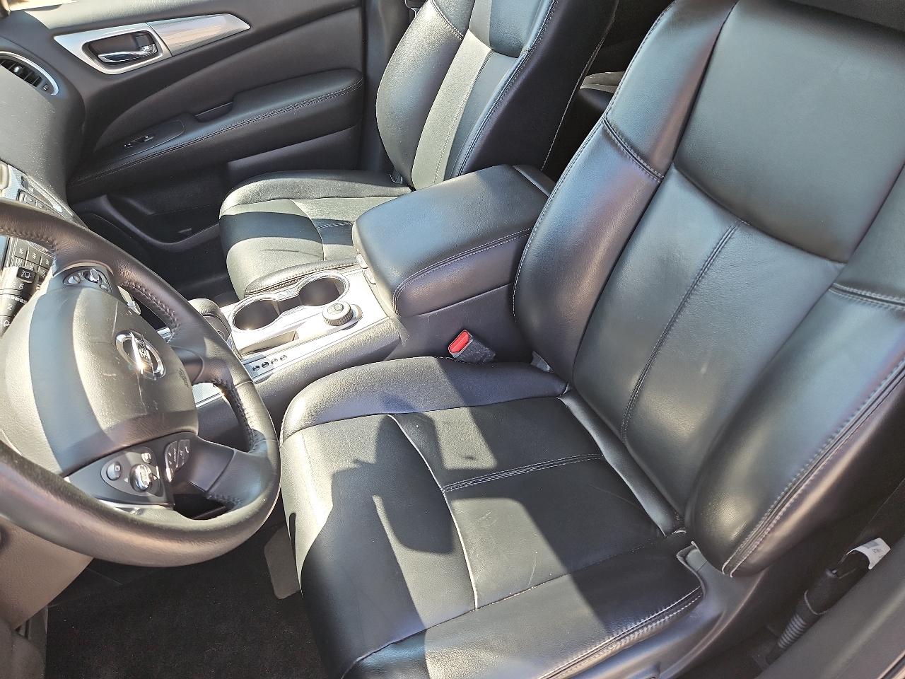 Nissan Pathfinder Platinum 4WD 2017