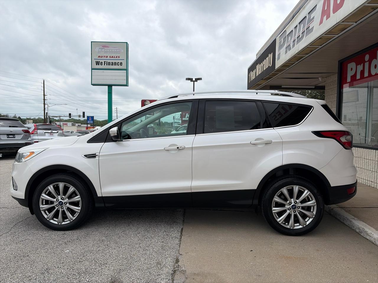 Ford Escape Titanium 4WD 2018