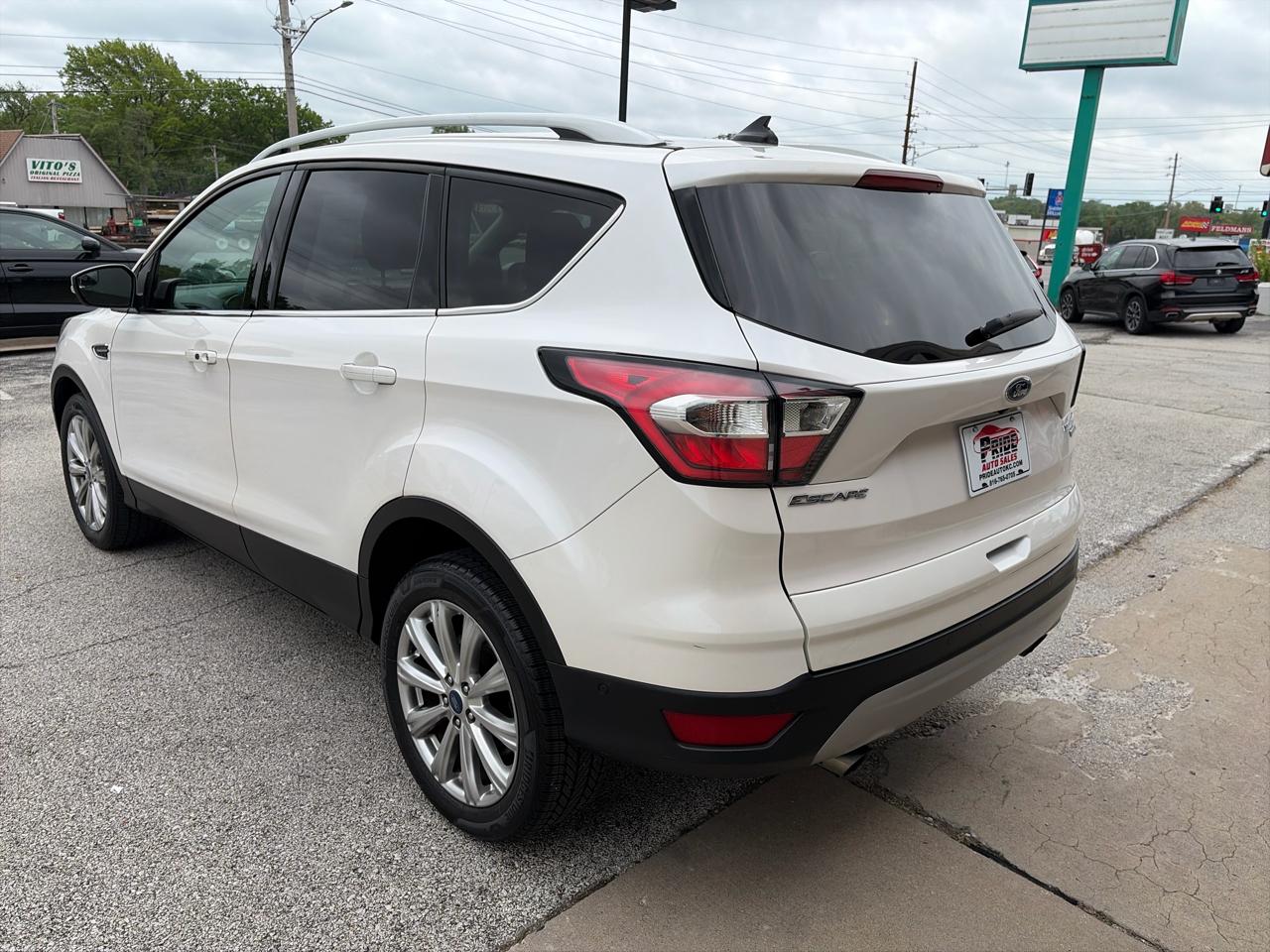 Ford Escape Titanium 4WD 2018
