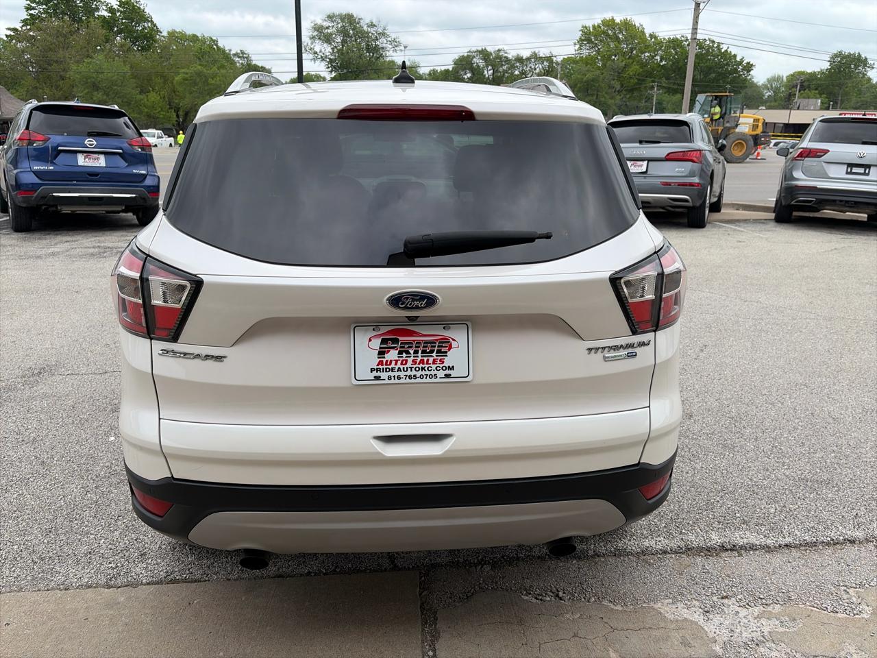 Ford Escape Titanium 4WD 2018