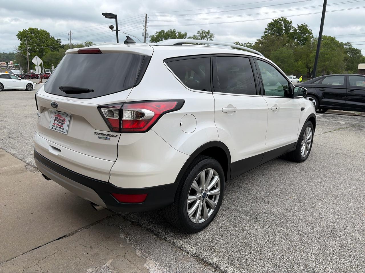 Ford Escape Titanium 4WD 2018