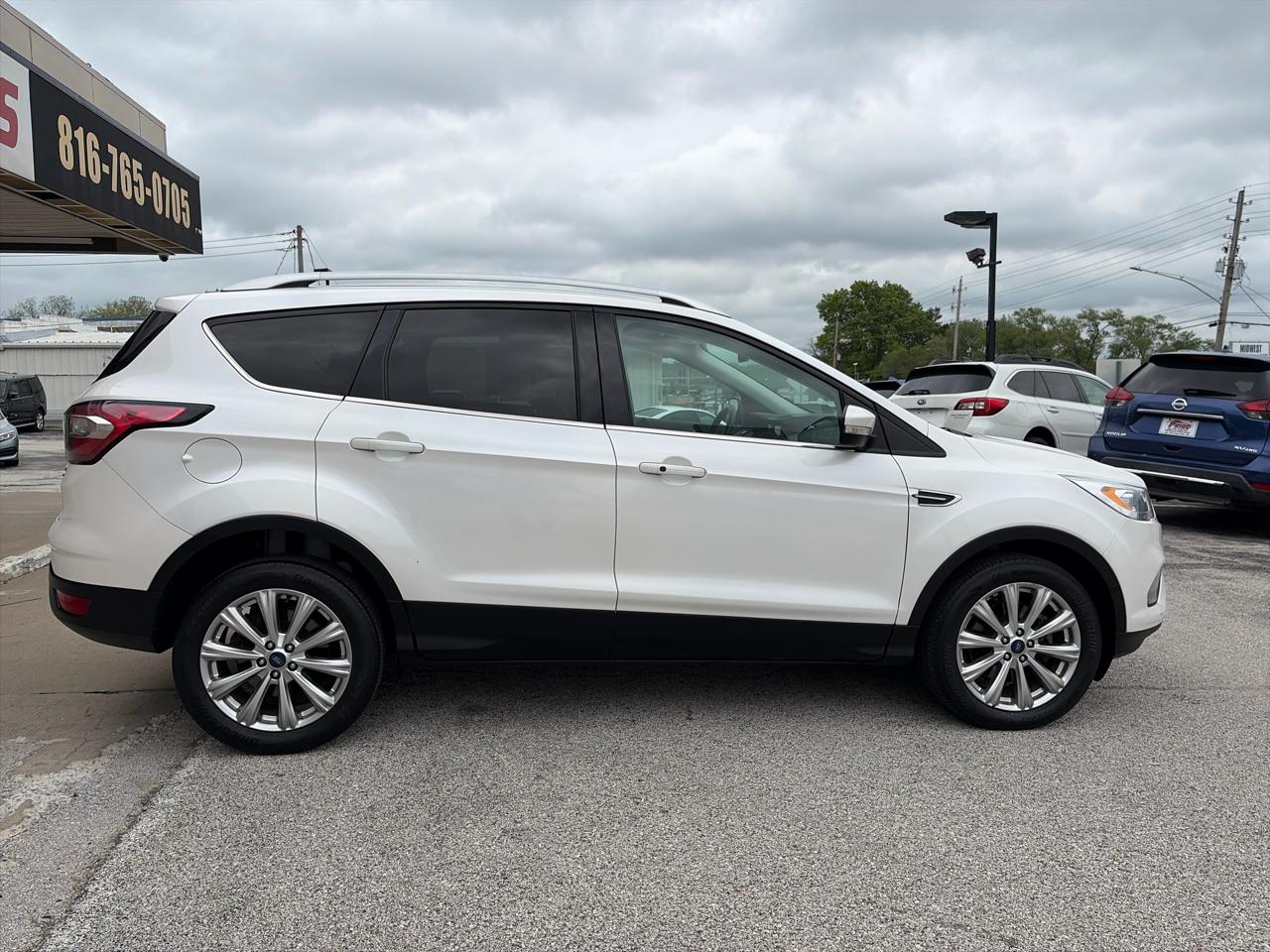 Ford Escape Titanium 4WD 2018