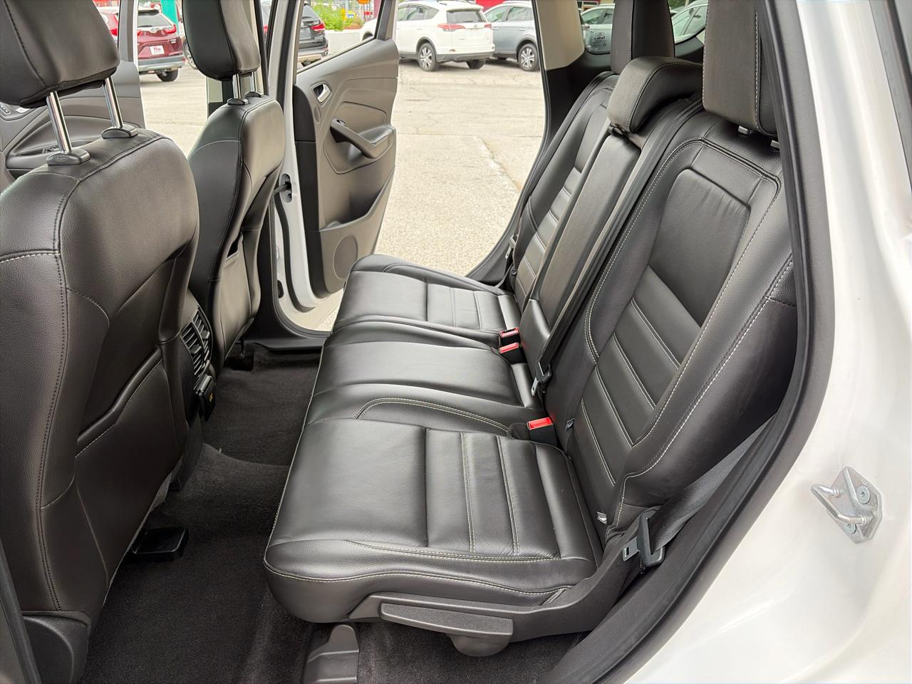Ford Escape Titanium 4WD 2018