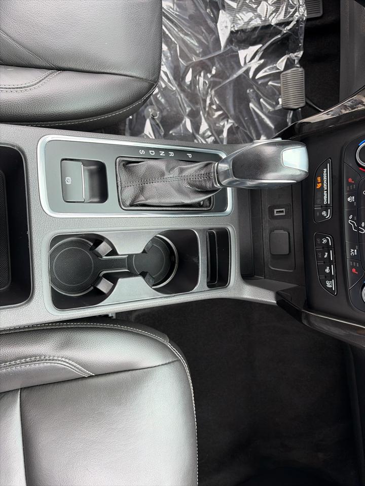 Ford Escape Titanium 4WD 2018