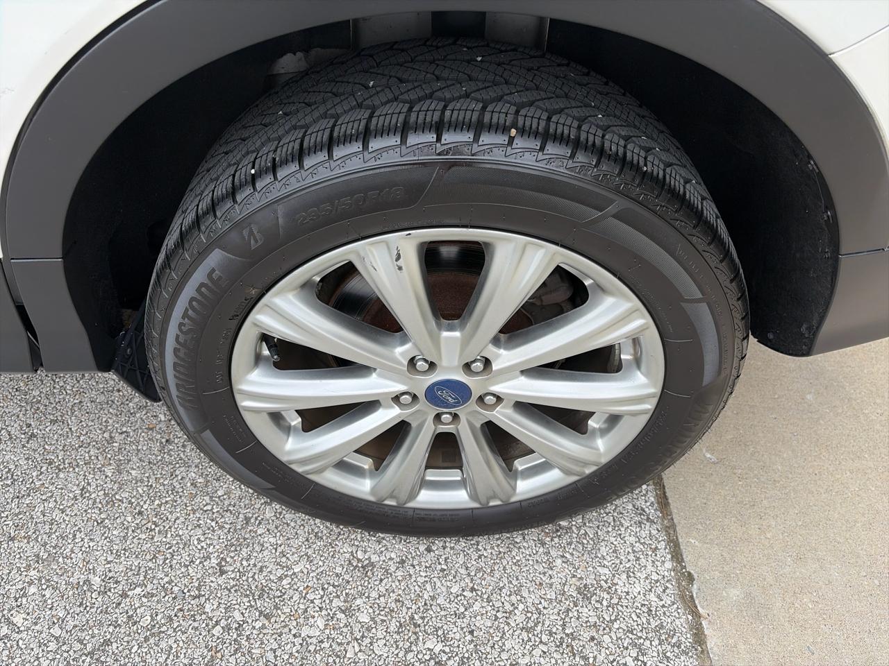 Ford Escape Titanium 4WD 2018