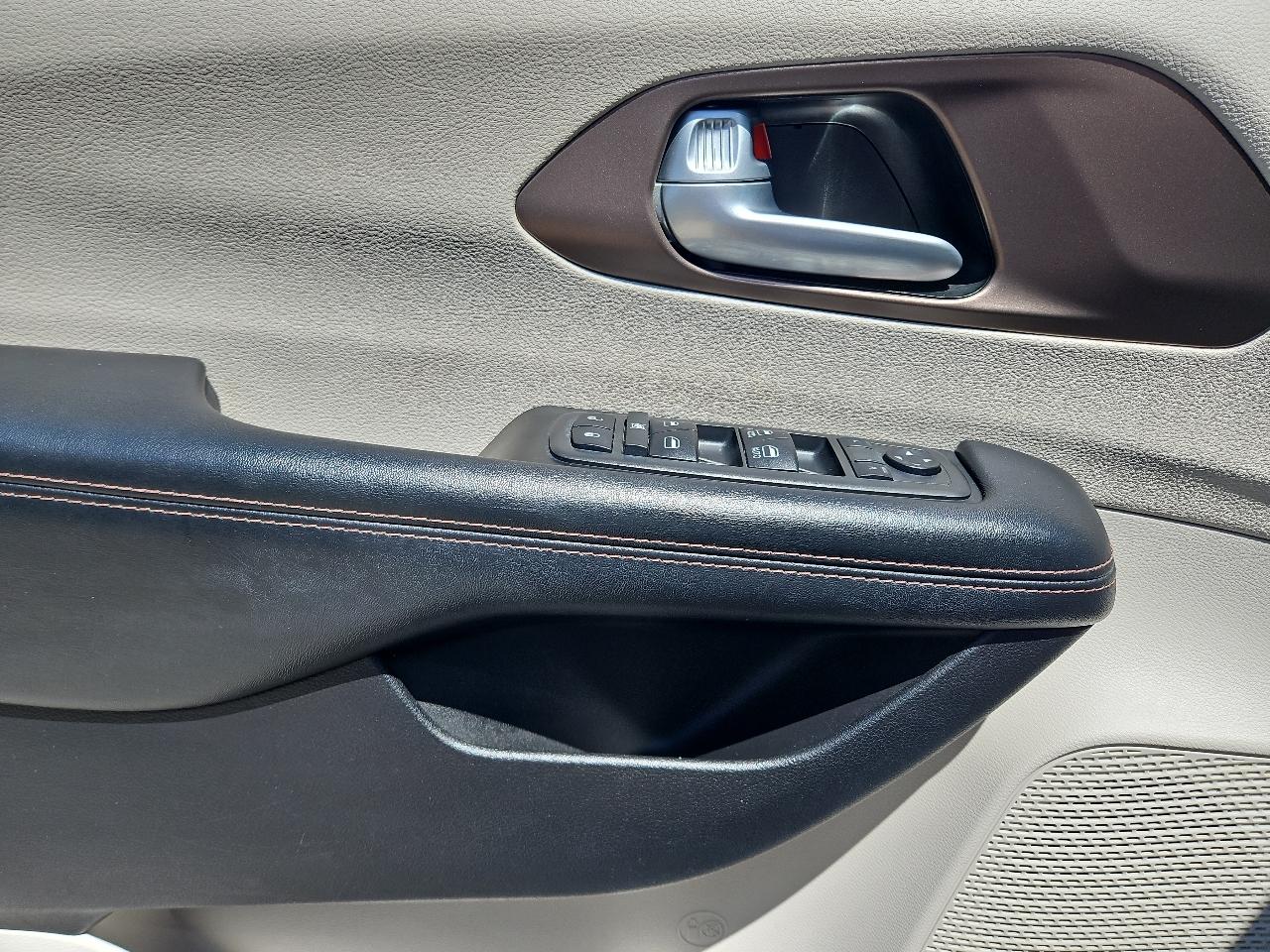 Chrysler Pacifica Touring-L 2019
