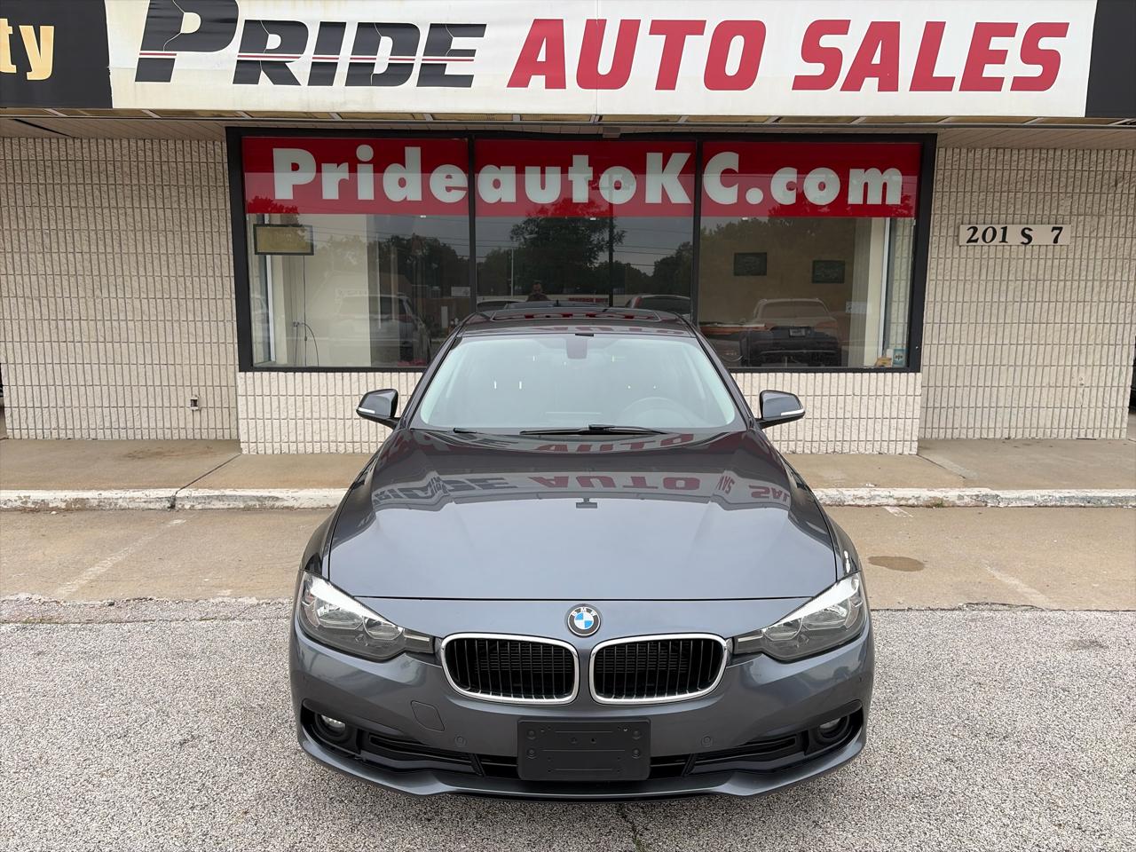 BMW 3-Series 320i xDrive Sedan 2016