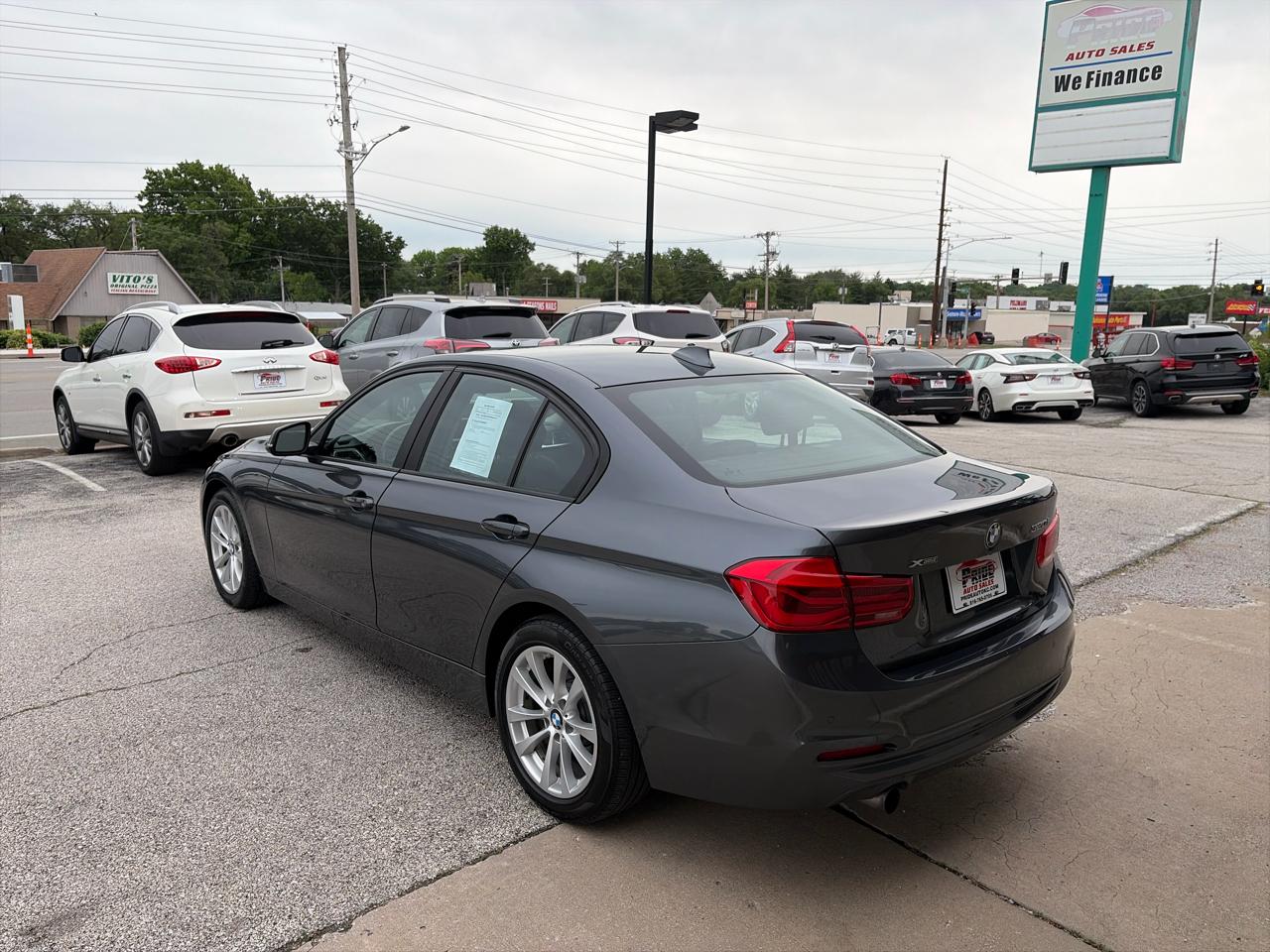 BMW 3-Series 320i xDrive Sedan 2016