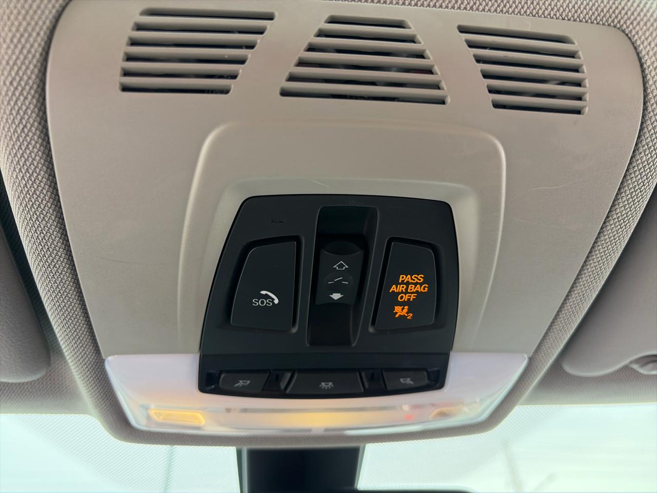 BMW 3-Series 320i xDrive Sedan 2016