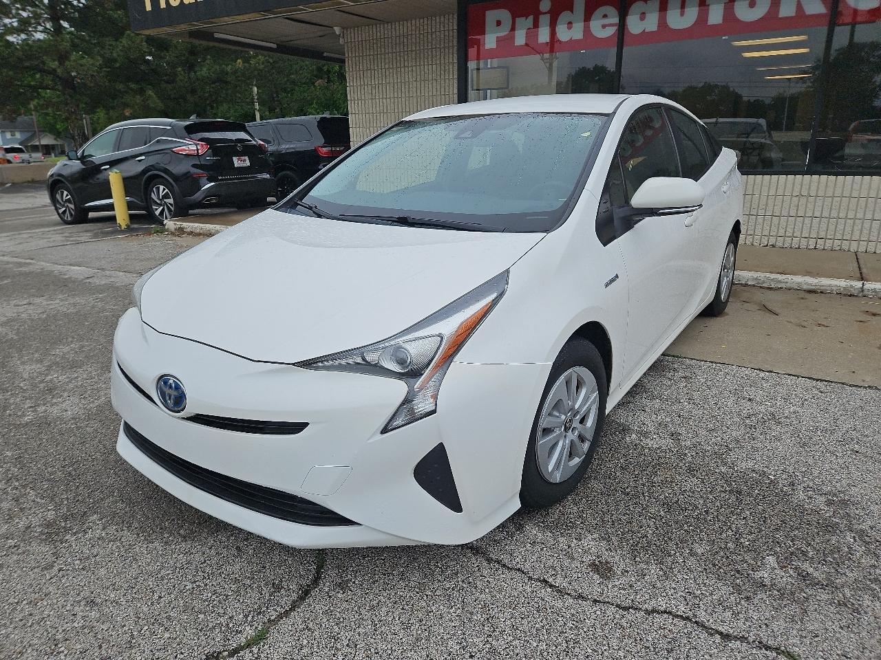 Toyota Prius Two 2017