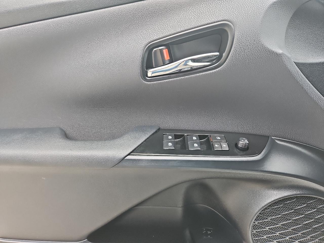 Toyota Prius Two 2017