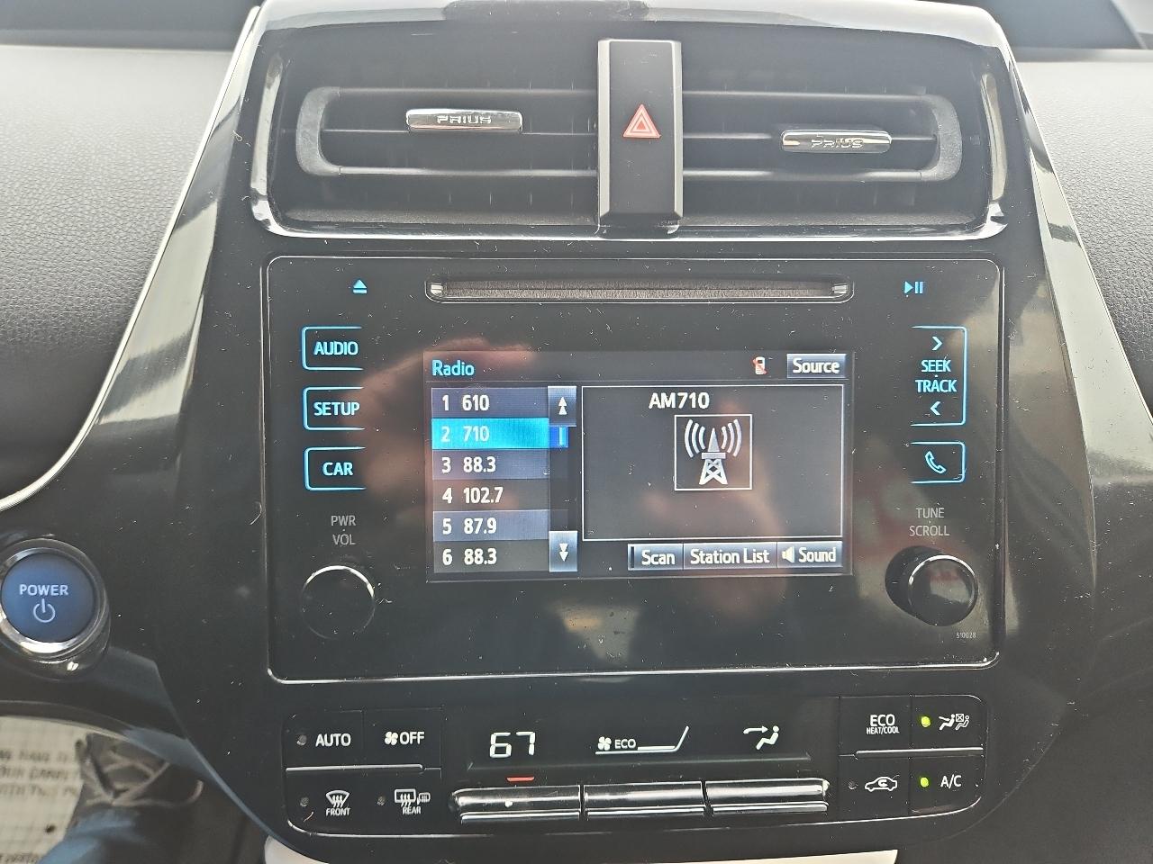 Toyota Prius Two 2017